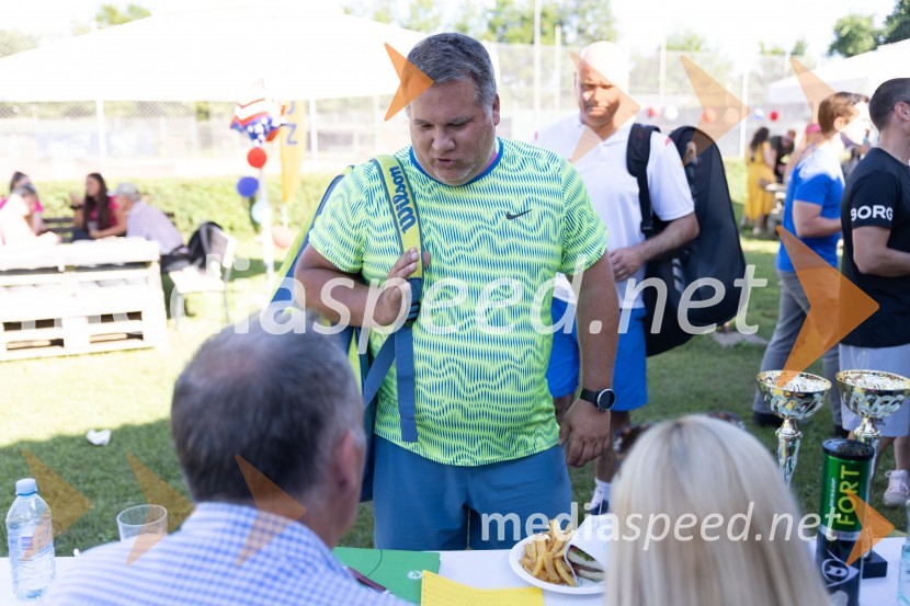 AmCham x Nomago teniški turnir in YOUng piknik