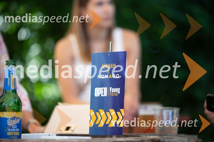 AmCham x Nomago teniški turnir in YOUng piknik