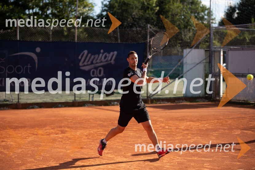 AmCham x Nomago teniški turnir in YOUng piknik