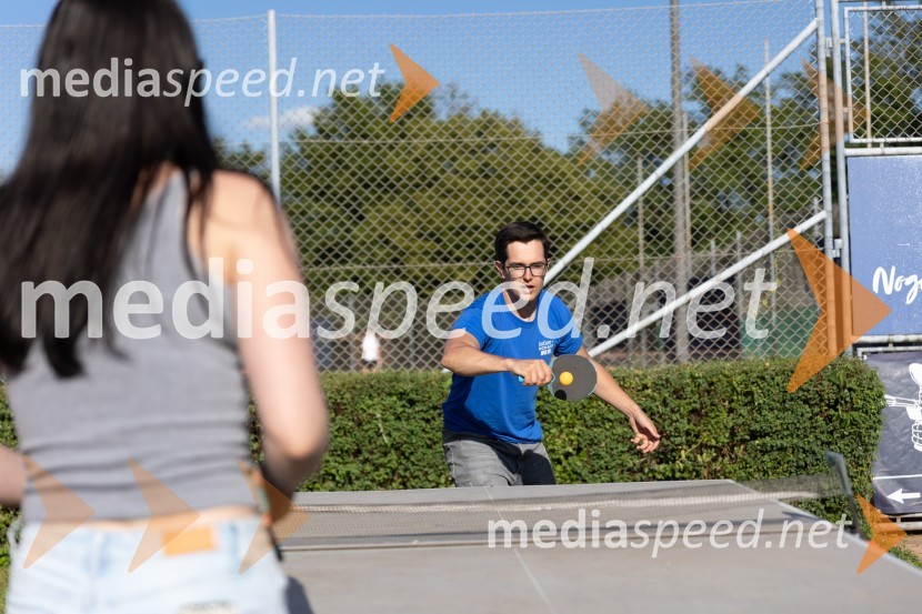 AmCham x Nomago teniški turnir in YOUng piknik