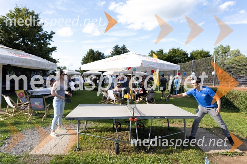 AmCham x Nomago teniški turnir in YOUng piknik