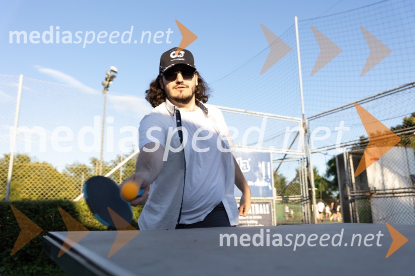 AmCham x Nomago teniški turnir in YOUng piknik