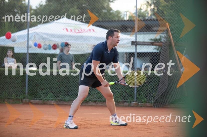 AmCham x Nomago teniški turnir in YOUng piknik