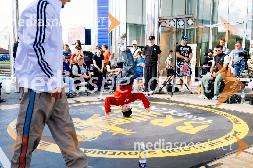 Break the Floor v Citycentru Celje