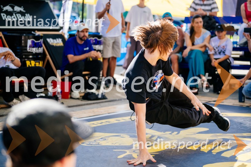 Break the Floor v Citycentru Celje