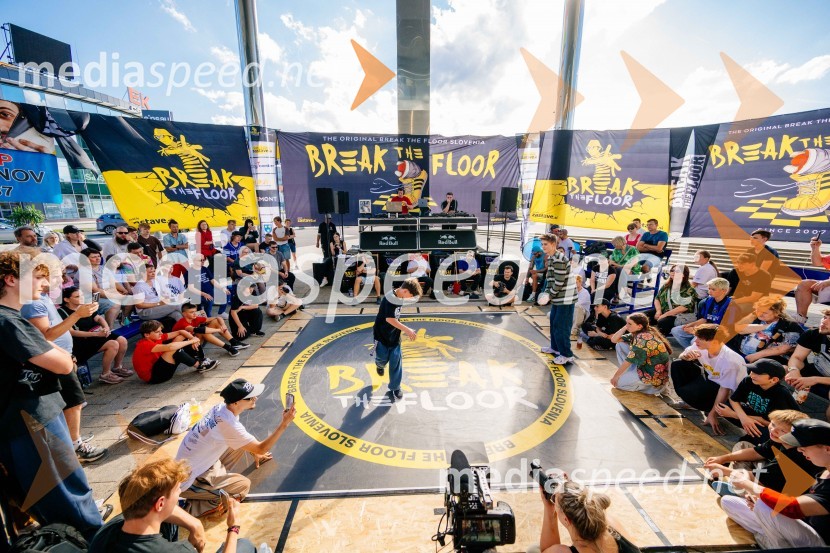 Break the Floor v Citycentru Celje