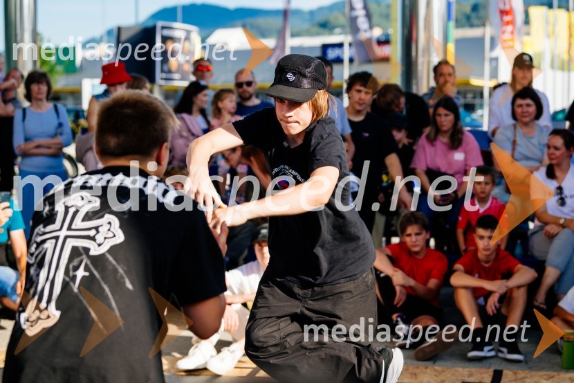 Break the Floor v Citycentru Celje