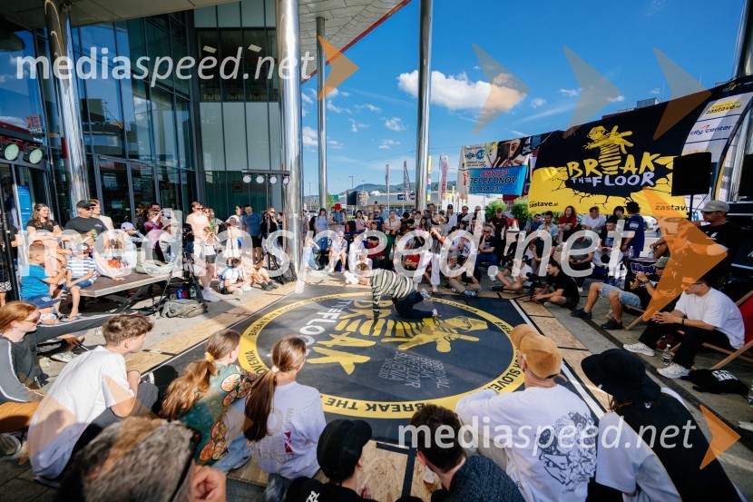 Break the Floor v Citycentru Celje