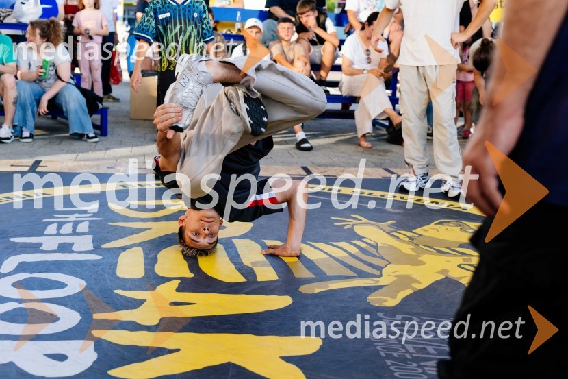 Break the Floor v Citycentru Celje