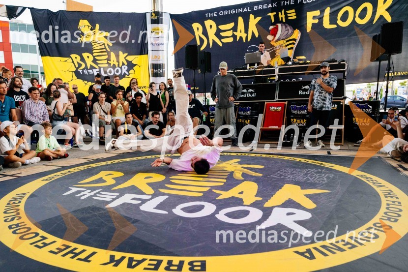 Break the Floor v Citycentru Celje
