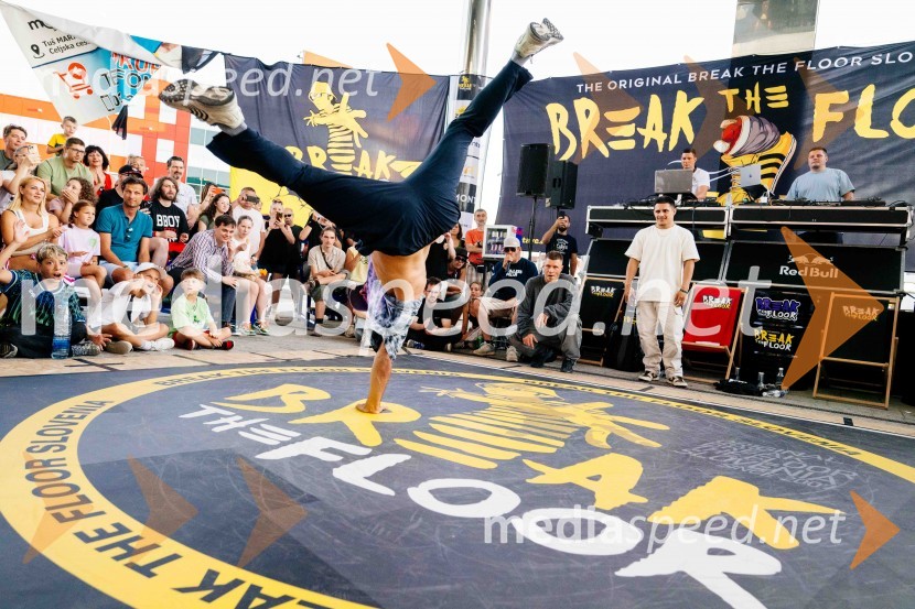 Break the Floor v Citycentru Celje