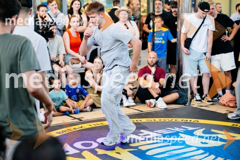 Break the Floor v Citycentru Celje