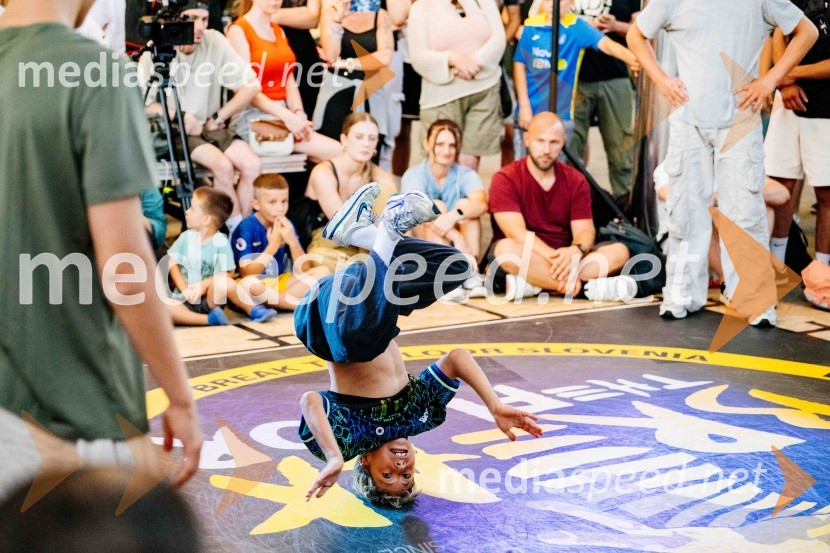 Break the Floor v Citycentru Celje