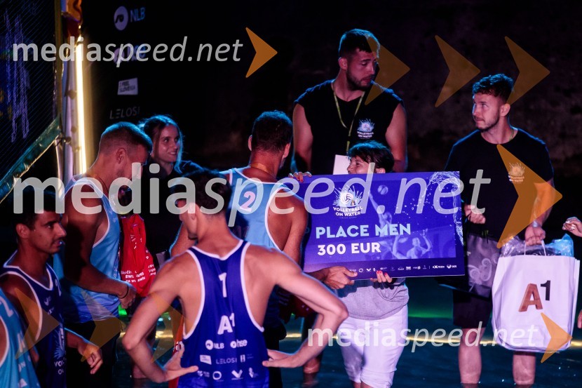 Odbojkarski spektakel na Ljubljanici