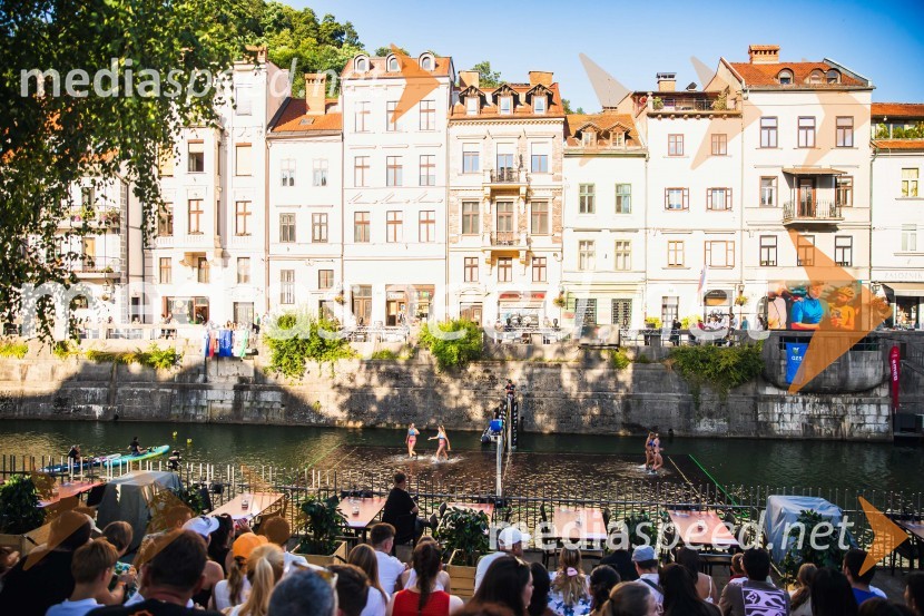 Odbojkarski spektakel na Ljubljanici