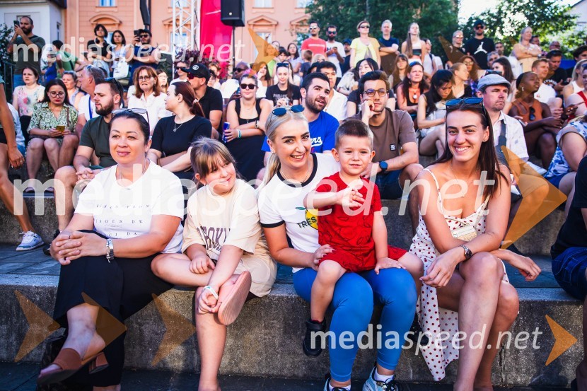 Odbojkarski spektakel na Ljubljanici