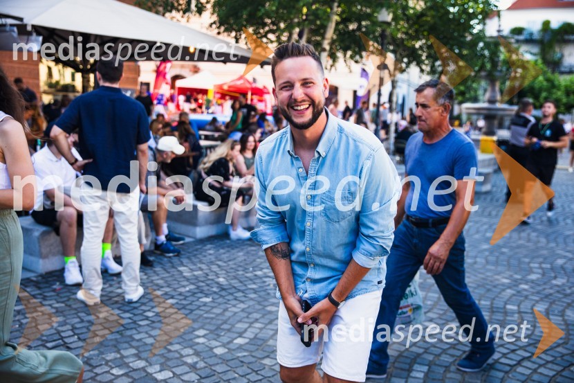 Odbojkarski spektakel na Ljubljanici