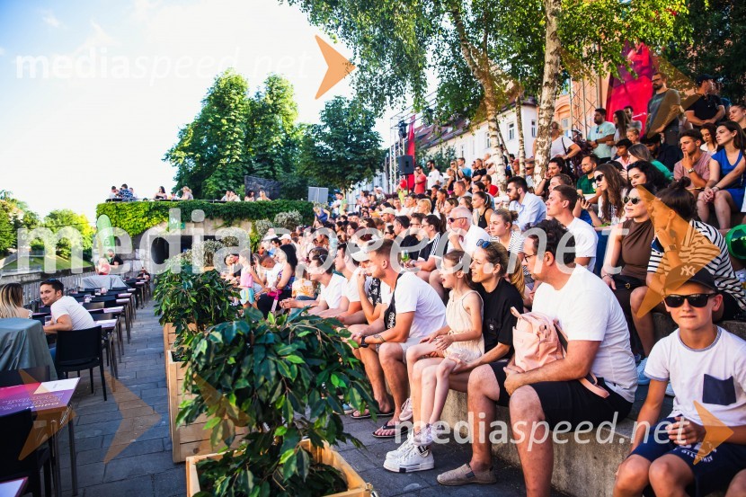 Odbojkarski spektakel na Ljubljanici