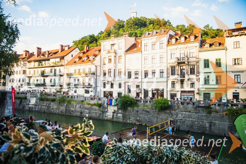 Odbojkarski spektakel na Ljubljanici