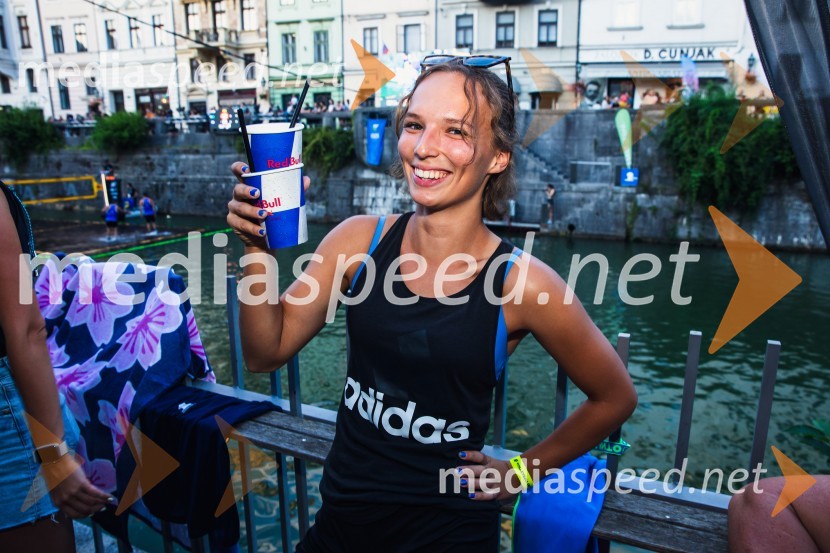 Odbojkarski spektakel na Ljubljanici