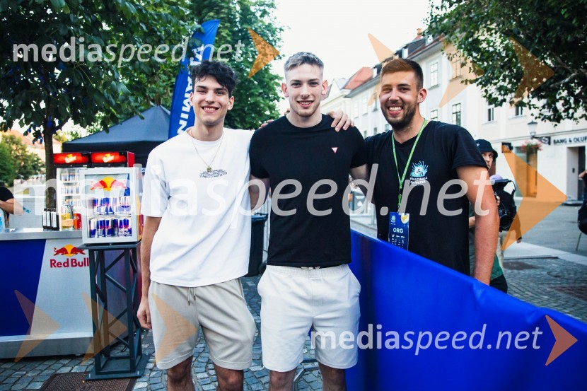 Odbojkarski spektakel na Ljubljanici