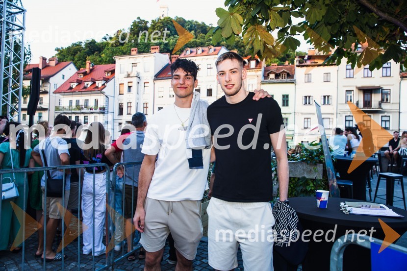 Odbojkarski spektakel na Ljubljanici