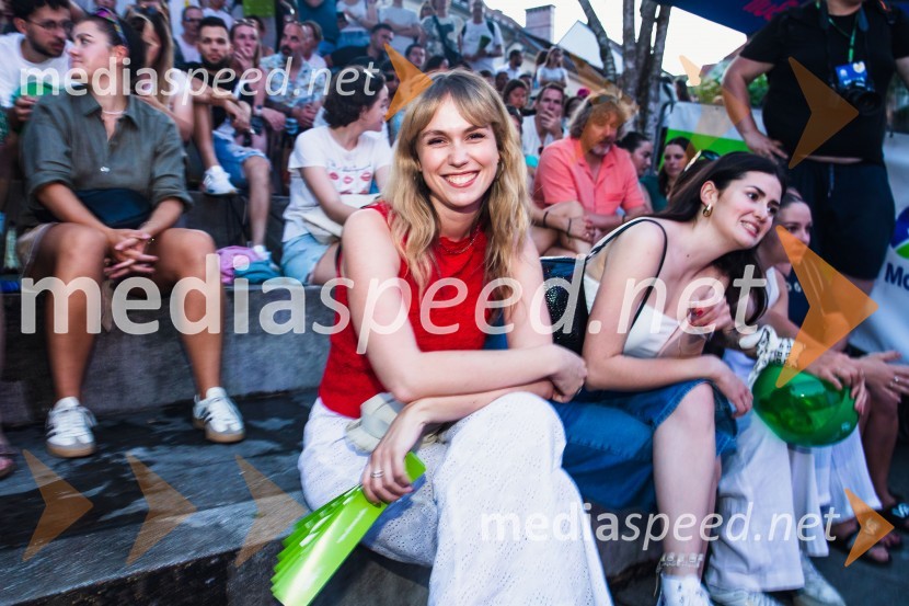 Odbojkarski spektakel na Ljubljanici