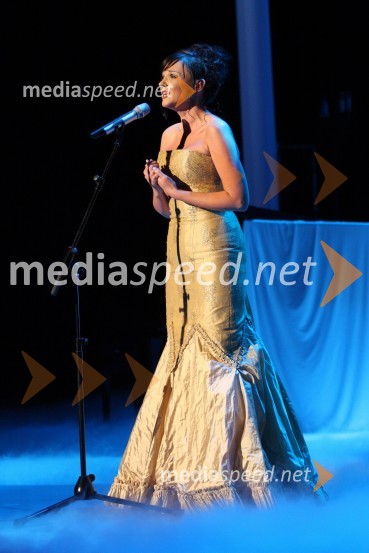 Alenka Gotar, pevkaUstavimo nasilje, dobrodelna gala prireditev