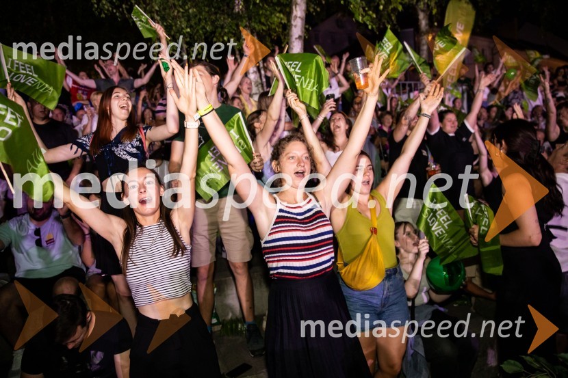 Odbojkarski spektakel na Ljubljanici