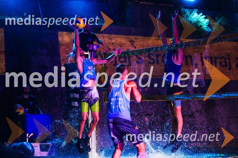 Odbojkarski spektakel na Ljubljanici