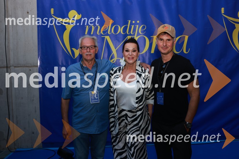  Boris Devetak, igralec;  Miša Molk, televizijska voditeljica in urednica;  Rok  Lunaček, pisec besedil, aranžer in pevecZmagovalec 43. festivala Melodij morja in sonca je Žan Videc