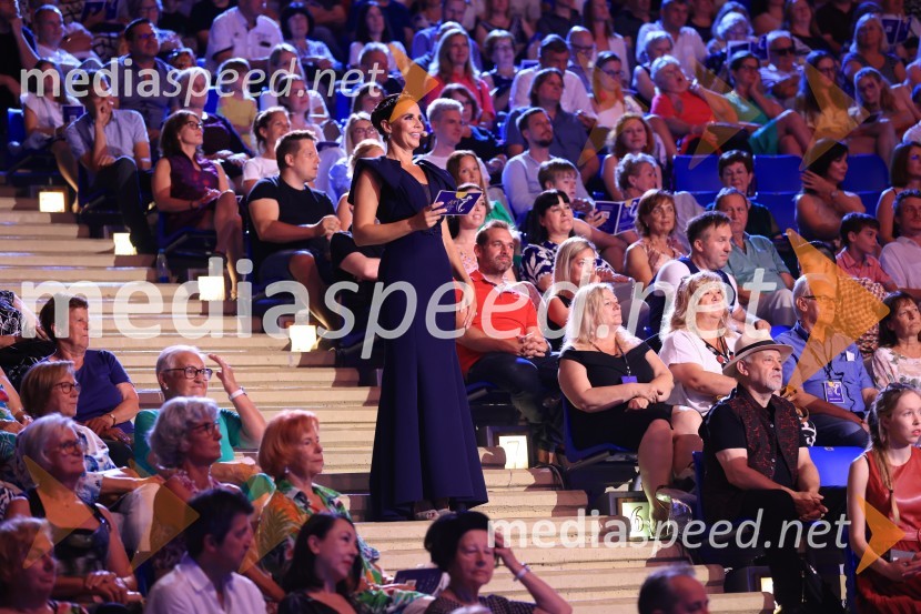  Lorella Flego, slovenska novinarka, modna urednica, televizijska moderatorkaZmagovalec 43. festivala Melodij morja in sonca je Žan Videc