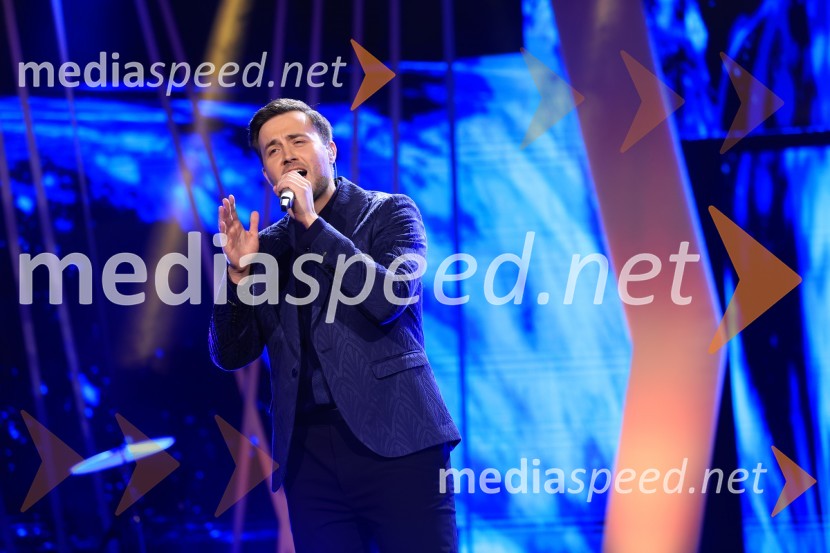  Aljaž Ramot, glasbenikZmagovalec 43. festivala Melodij morja in sonca je Žan Videc