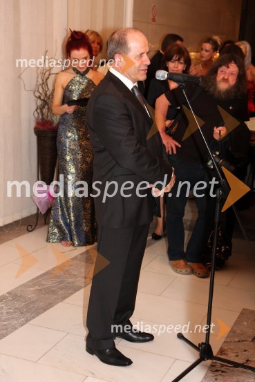 Dr. Ivan Svetlik, minister za delo, družino in socialne zadeveUstavimo nasilje, dobrodelna gala prireditev