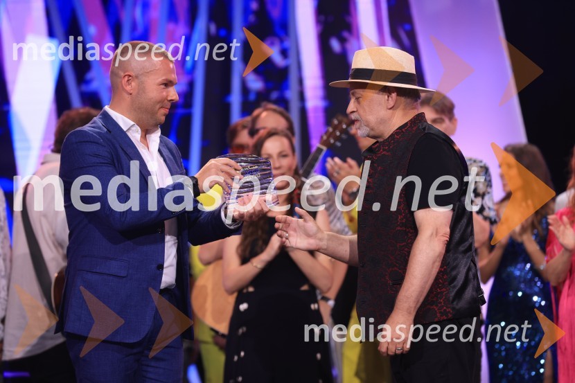 Zmagovalec 43. festivala Melodij morja in sonca je Žan Videc