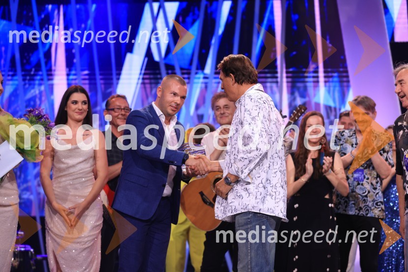 Zmagovalec 43. festivala Melodij morja in sonca je Žan Videc