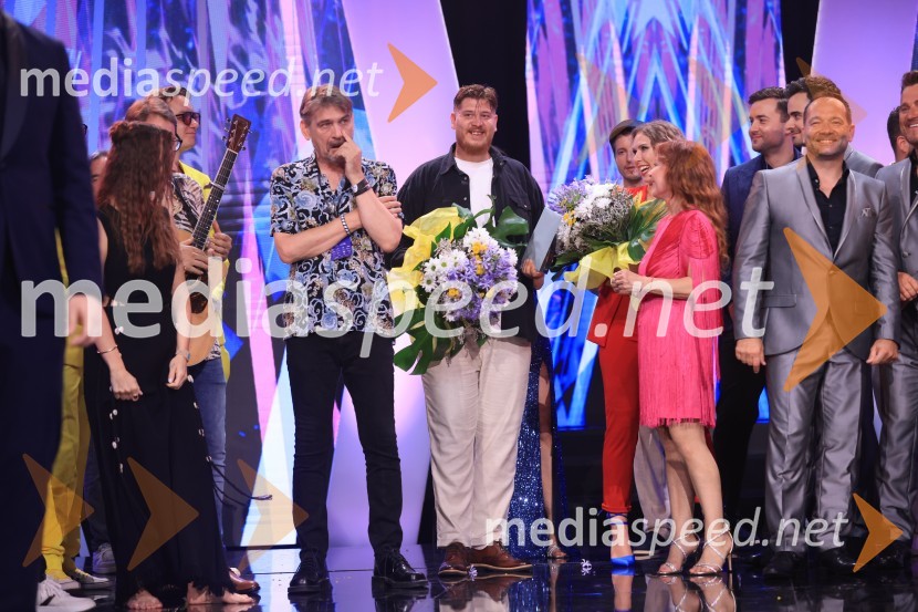  Marko Vuksanović, pevec, skupina Avtomobili;  Žan  Videc, glasbenik;  Aljaž  Farasin, Trio VivereZmagovalec 43. festivala Melodij morja in sonca je Žan Videc