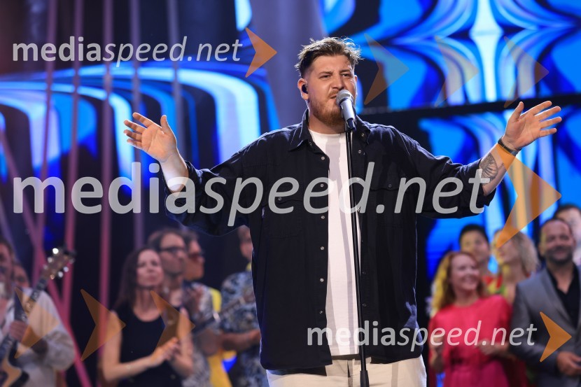  Žan  Videc, glasbenikZmagovalec 43. festivala Melodij morja in sonca je Žan Videc