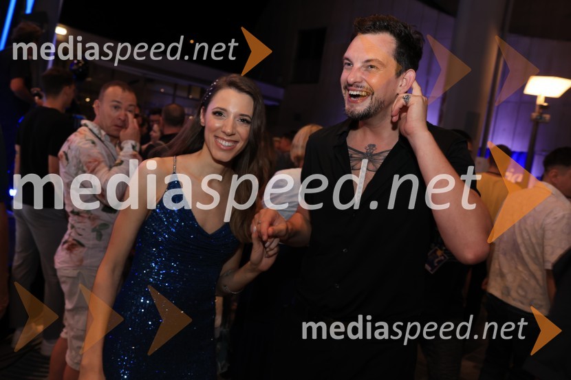  Monika Avsenik, pevka;  Kristijan Crnica, pevec, KIKIFLYZmagovalec 43. festivala Melodij morja in sonca je Žan Videc