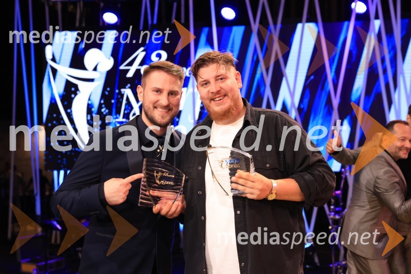  Gregor Ravnik, pevec;  Žan  Videc, glasbenikZmagovalec 43. festivala Melodij morja in sonca je Žan Videc