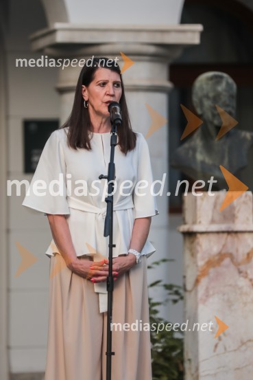  Jasna Dokl Osolnik, direktorica Dolenjski muzejV Novem mestu obeležili 100. obletnico prvih Štukljevih medalj na olimpijskih igrah