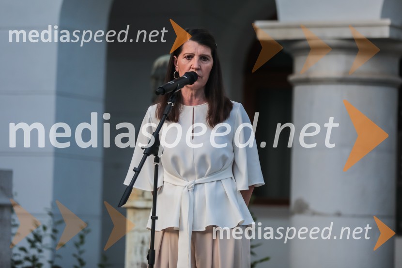  Jasna Dokl Osolnik, direktorica Dolenjski muzejV Novem mestu obeležili 100. obletnico prvih Štukljevih medalj na olimpijskih igrah