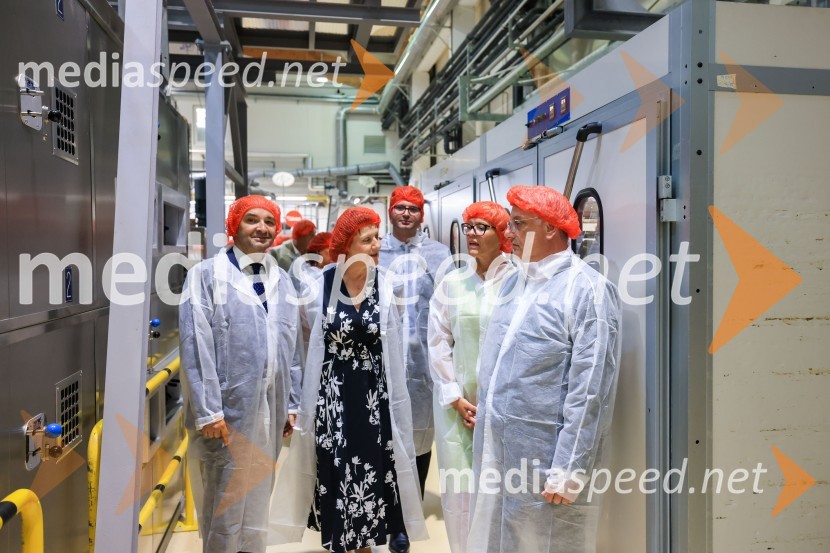  Tomislav  Bujanović, generalni direktor Žito;  Martina  Dalić, predsednica uprave Podravka;  ... ;  Matjaž Han, minister za gospodarstvo, turizem in športOtvoritev prenovljene Žitove pekarne Maribor