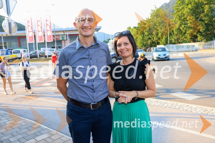  Tomaž Novak, direktor Komunala Laško;  Maja  Čepin, Ministrstvo za kohezijo in regionalni razvoj59. festival Pivo in cvetje Laško, otvoritev festivala