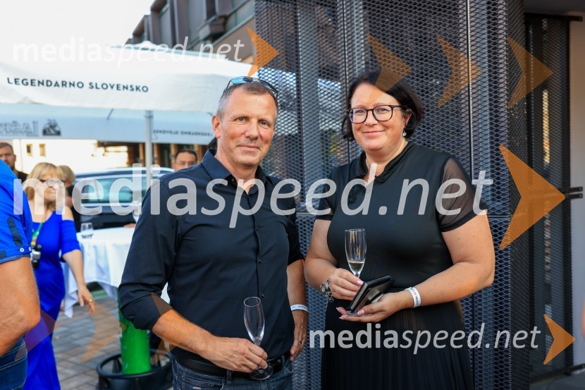  ... ;  Dubravka Kalin, generalna direktorica, Direktorat za turizem na Ministrstvu za gospodarstvo, turizem in šport59. festival Pivo in cvetje Laško, otvoritev festivala