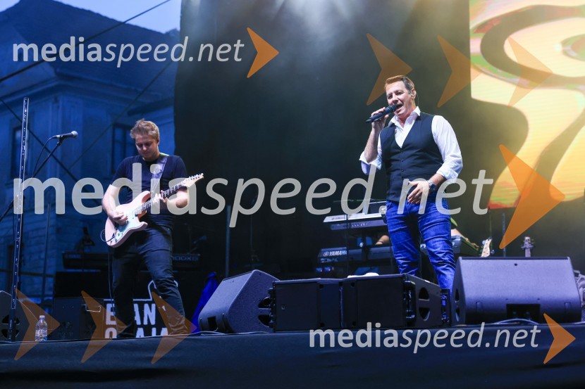  ... ;  Marko Vozelj, pevec59. festival Pivo in cvetje Laško, otvoritev festivala