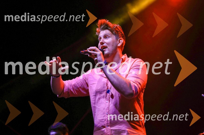  Til Čeh, pevec59. festival Pivo in cvetje Laško, otvoritev festivala