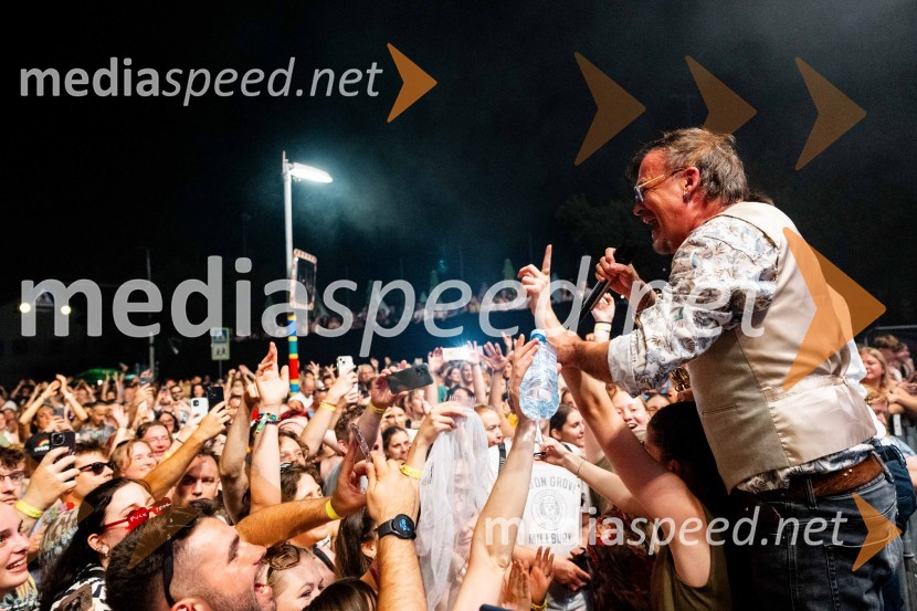  Zlatan Stipišić - Gibonni, pevec59. festival Pivo in cvetje Laško, otvoritev festivala