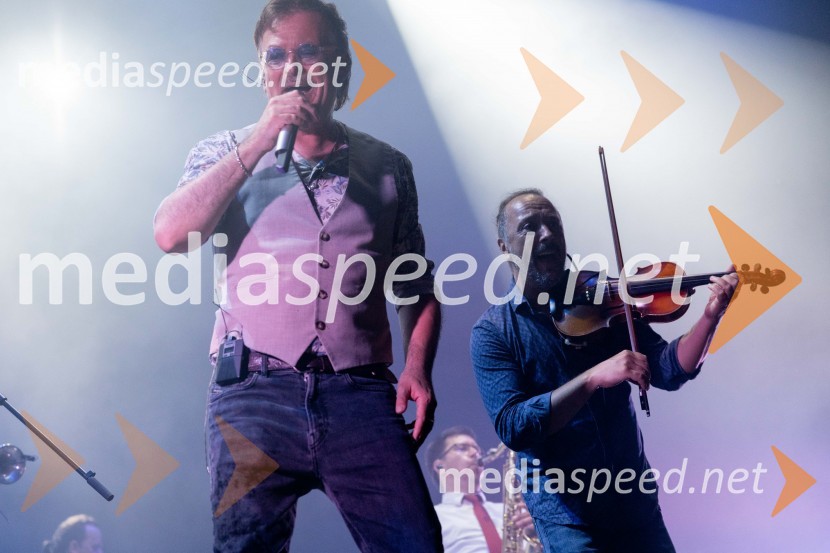  Zlatan Stipišić - Gibonni, pevec59. festival Pivo in cvetje Laško, otvoritev festivala