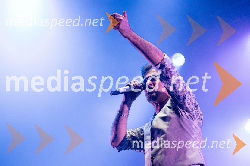  Zlatan Stipišić - Gibonni, pevec59. festival Pivo in cvetje Laško, otvoritev festivala